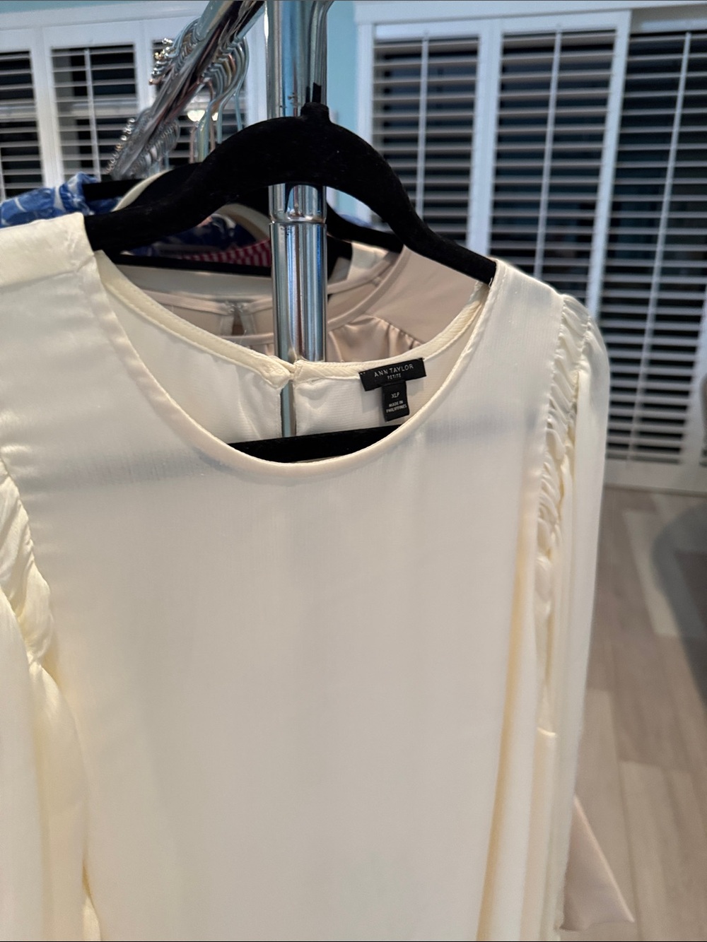 Ann Taylor Cream Long-Sleeve Pleated Blouse - Picture 3 of 3